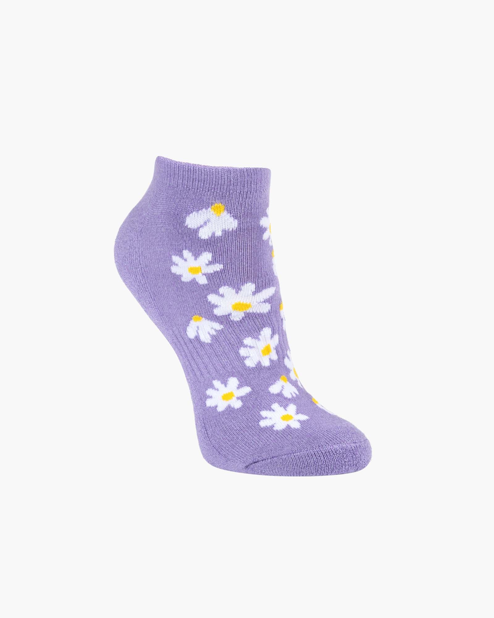 lilac ankle sock with white daisy flowers