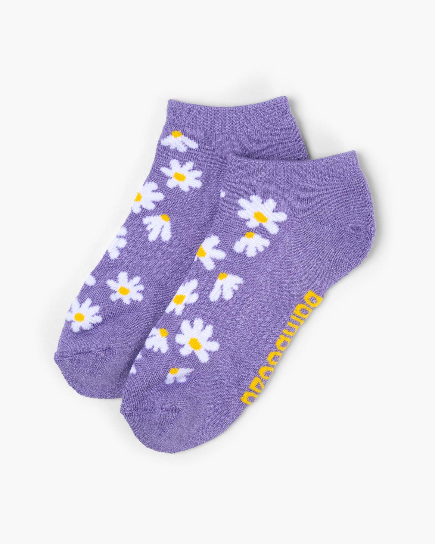 lilac ankle sock with white daisy flowers