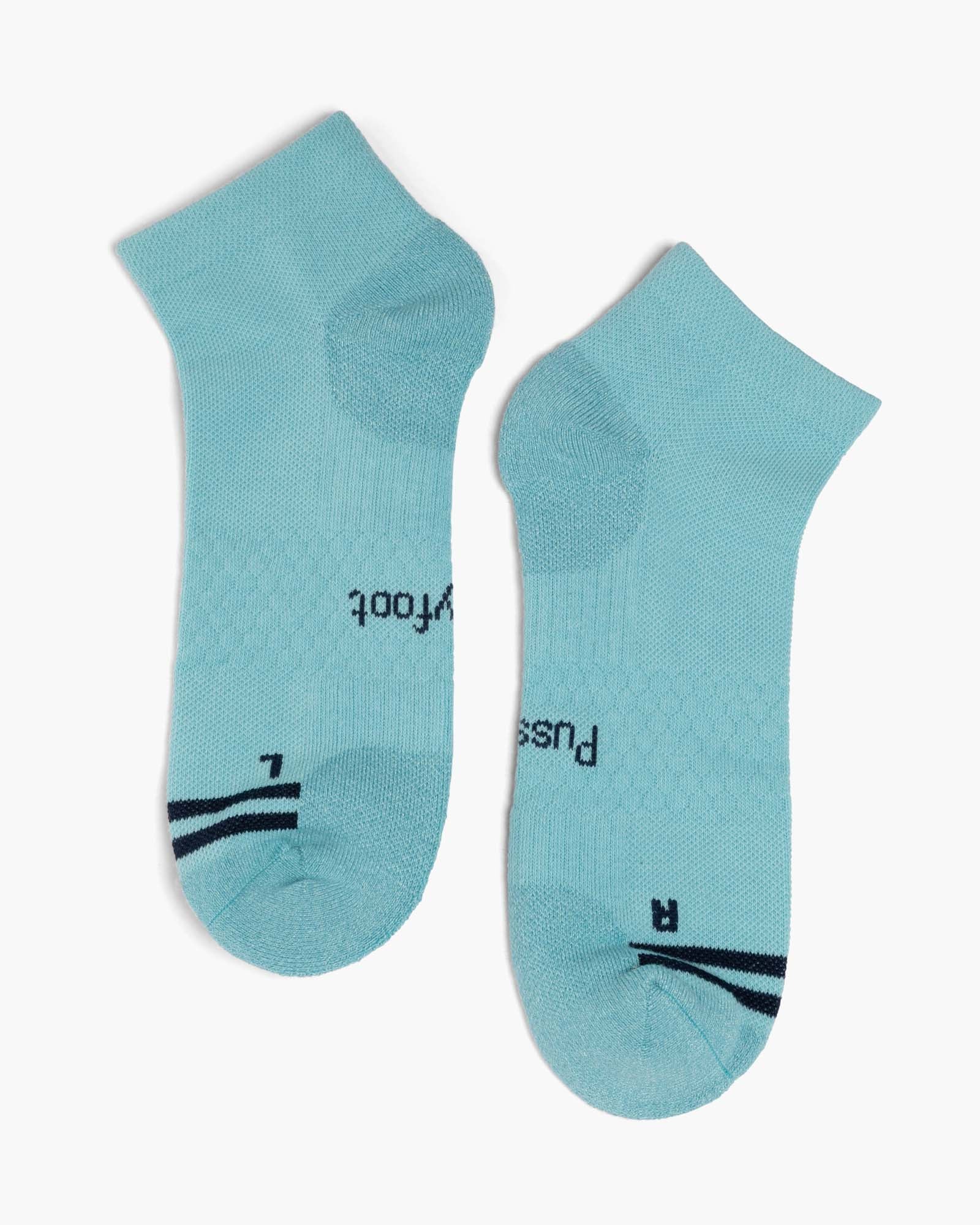 Light blue sport ankle sock with black stripes