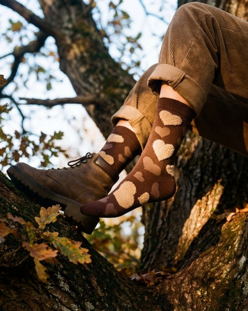 WOMENS BROWN FLUFFY HEARTS BAMBOO SOCK